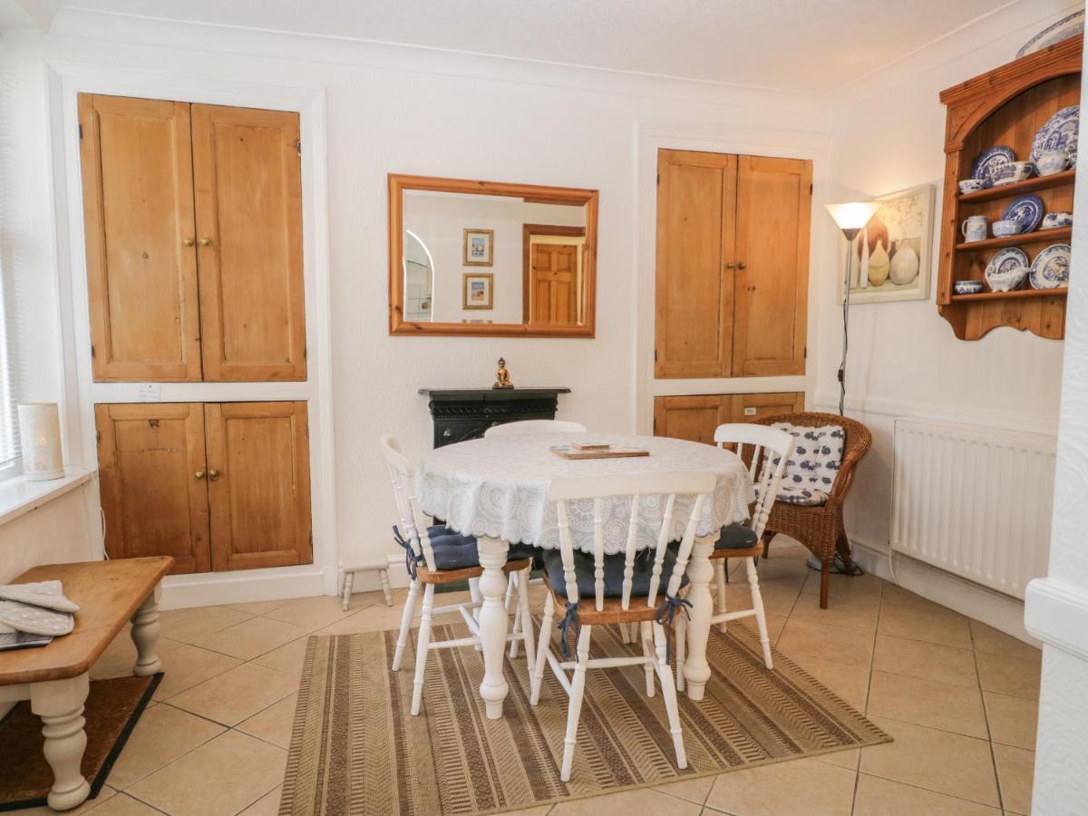 Honeysuckle Cottage, Craig Walk โบว์เนส ออน วินเดอเมียร์ ภายนอก รูปภาพ